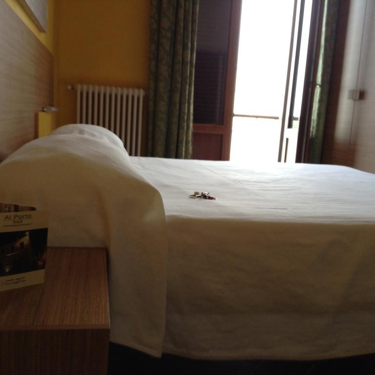 B&B Al Porto Bisceglie Habitación foto